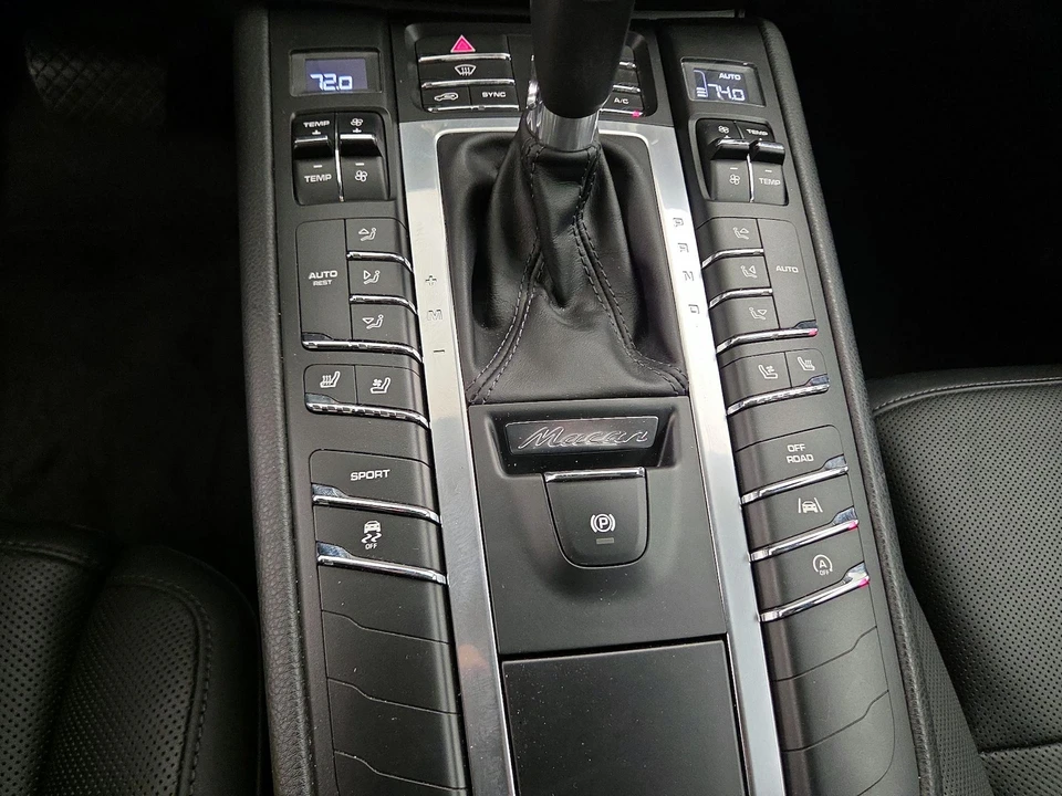 2017 Porsche Macan S - Image 17 of 27