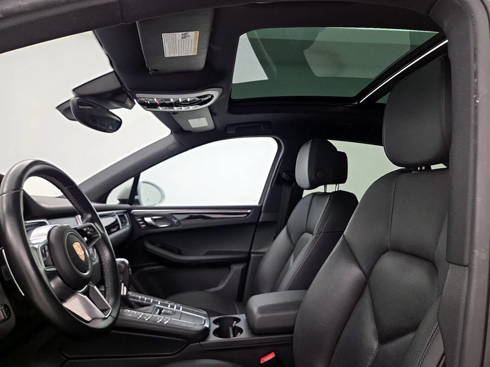 2017 Porsche Macan S - Image 19 of 27