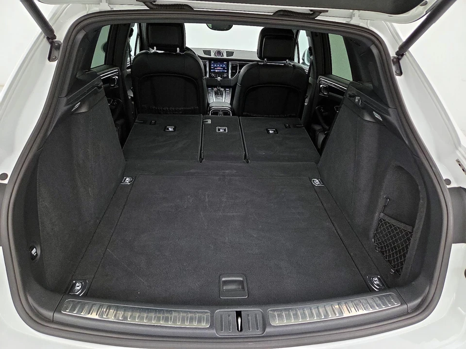 2017 Porsche Macan S - Image 22 of 27