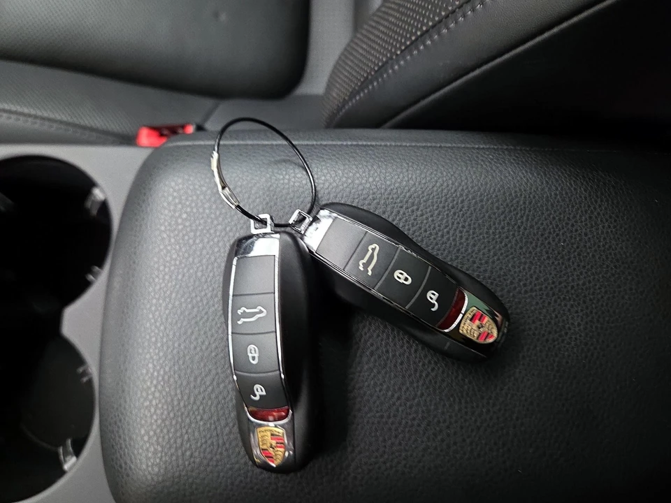 2017 Porsche Macan S - Image 24 of 27