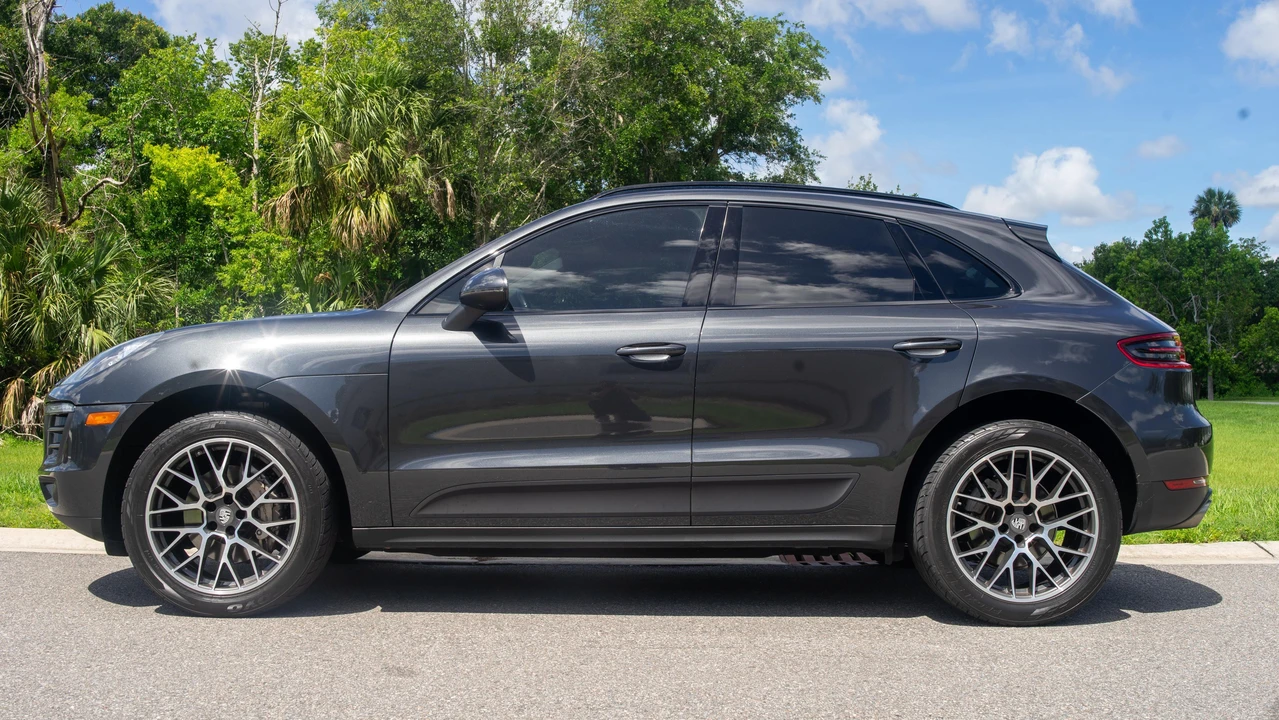 2017 Porsche Macan S - Image 17 of 31