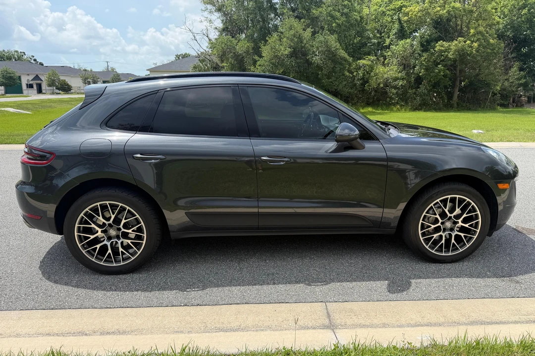 2017 Porsche Macan S - Image 3 of 31