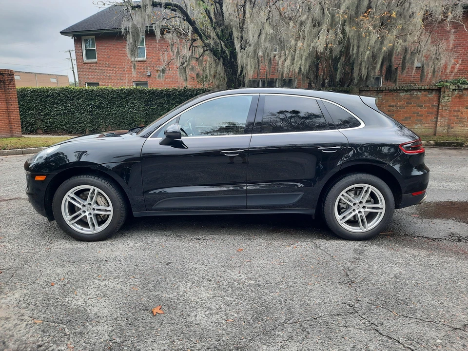 2017 Porsche Macan S - Image 11 of 31