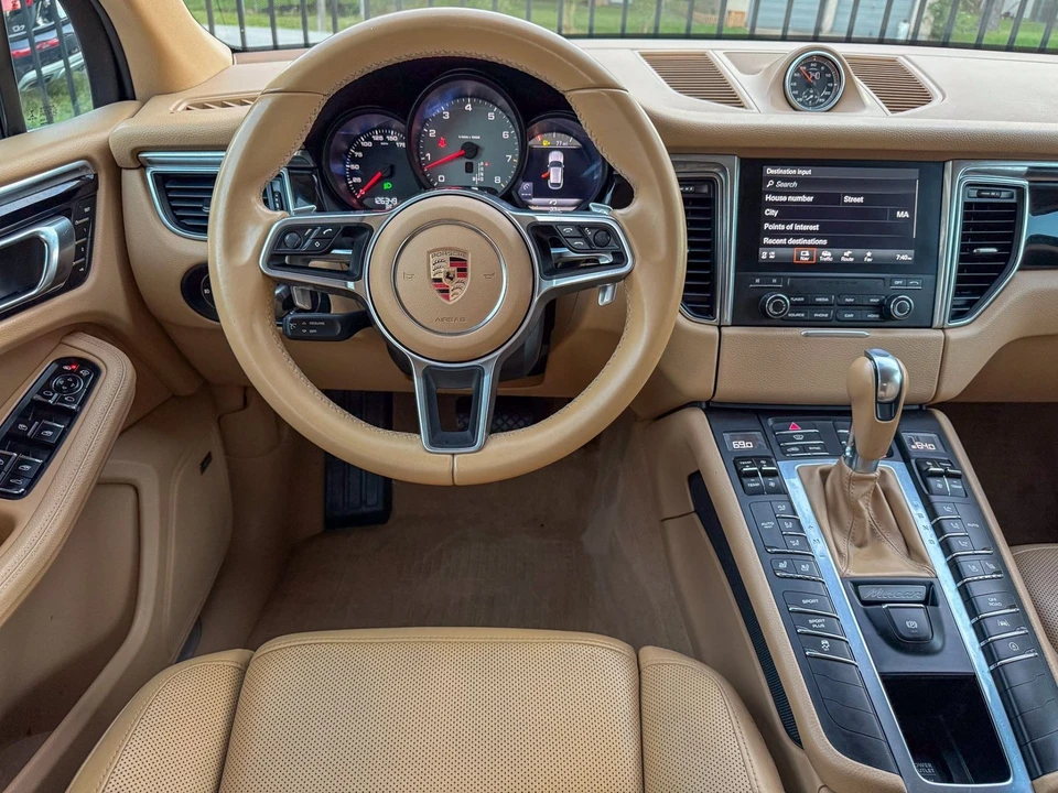 2017 Porsche Macan S - Image 10 of 12