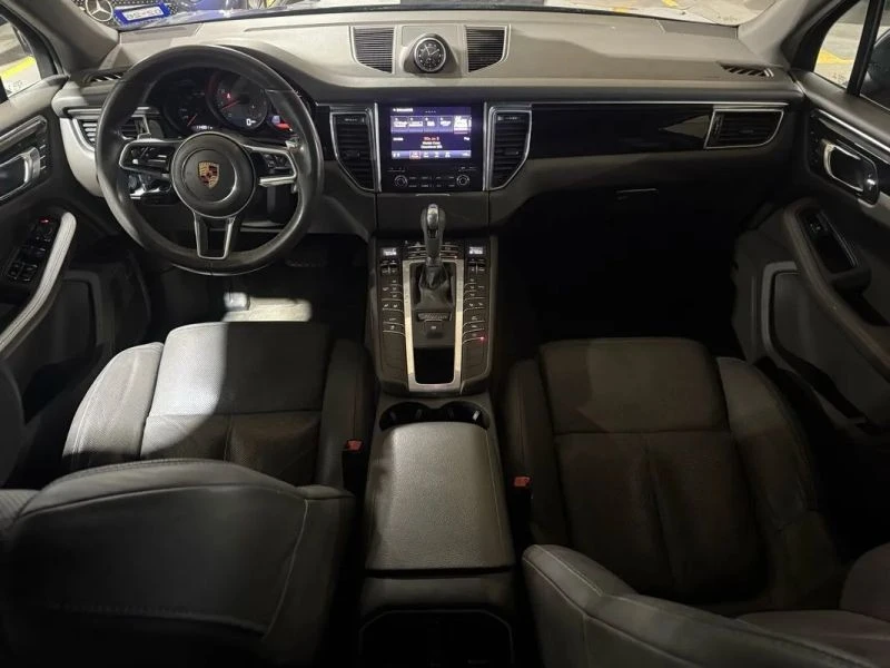2017 Porsche Macan S - Image 8 of 12