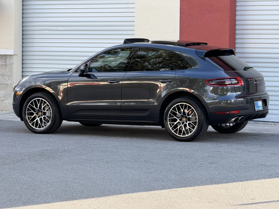 2017 Porsche Macan S - Image 14 of 31