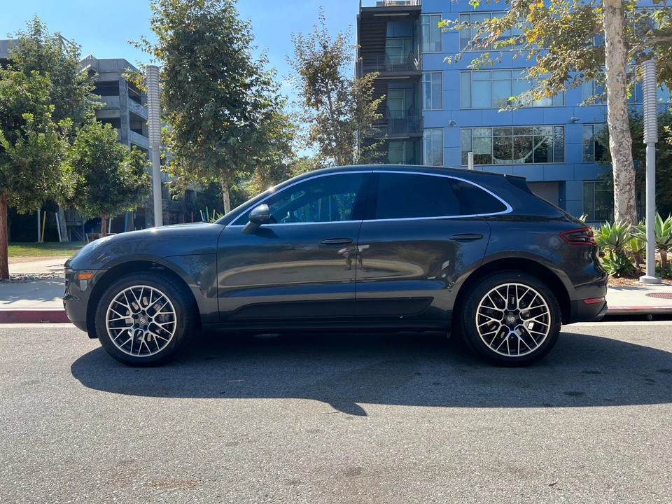 2017 Porsche Macan S - Image 3 of 10