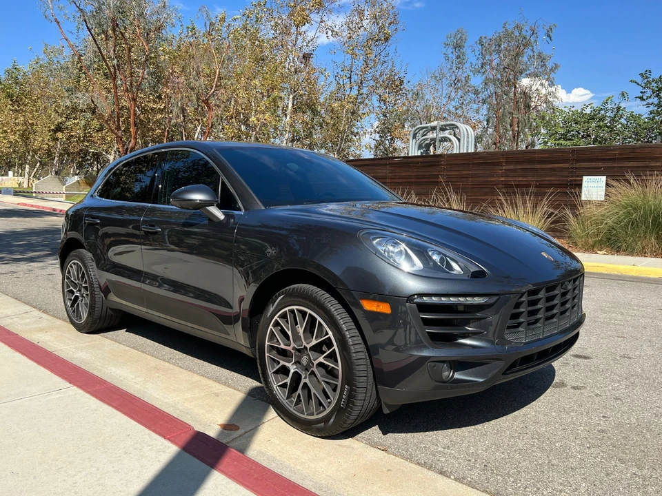 2017 Porsche Macan S - Image 2 of 10