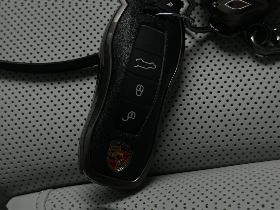 2017 Porsche Macan S - Image 11 of 31