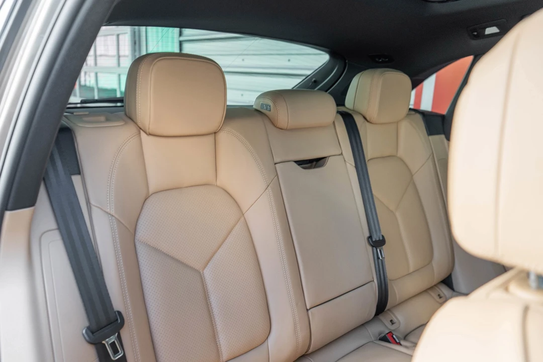 2017 Porsche Macan S - Image 27 of 31
