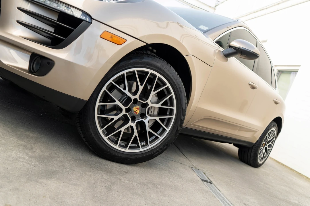 2017 Porsche Macan S - Image 3 of 31
