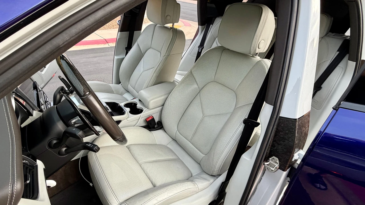 2017 Porsche Macan S - Image 29 of 31