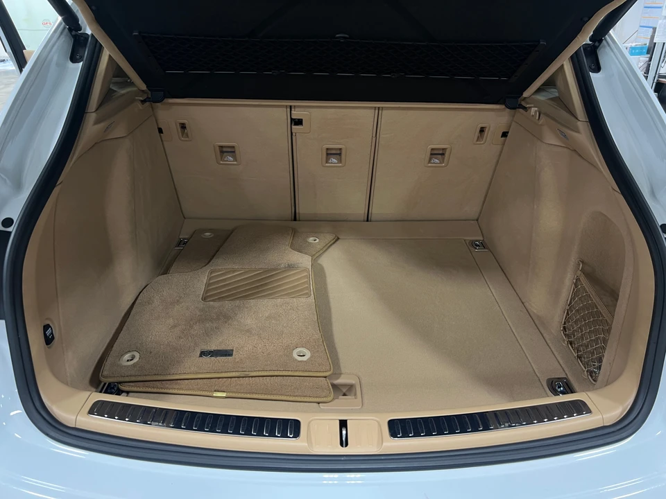 2017 Porsche Macan S - Image 9 of 31