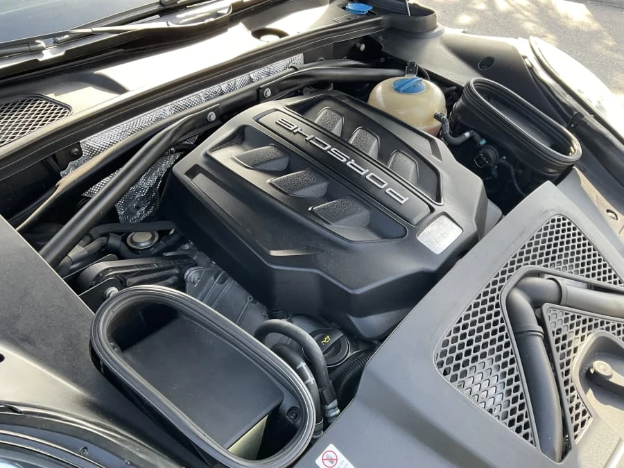 2017 Porsche Macan S - Image 13 of 15