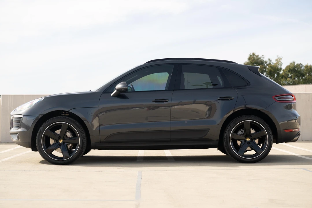 2017 Porsche Macan S - Image 10 of 31