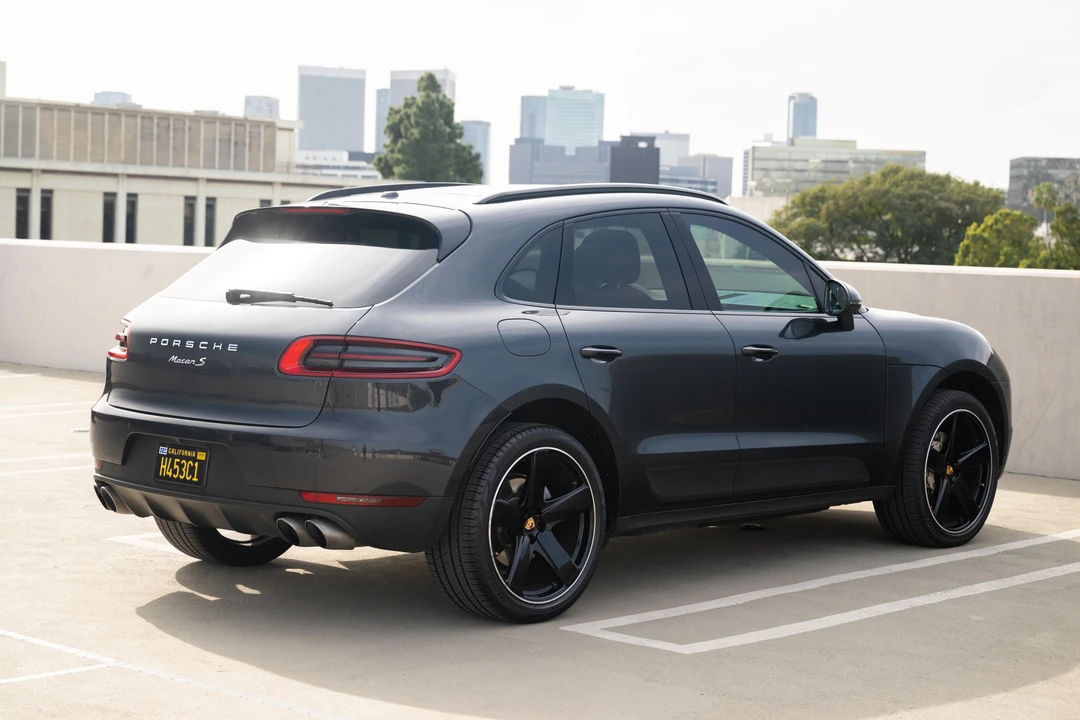 2017 Porsche Macan S - Image 13 of 31