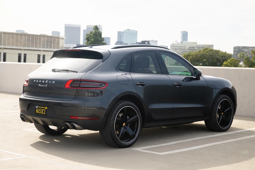 2017 Porsche Macan S - Image 14 of 31