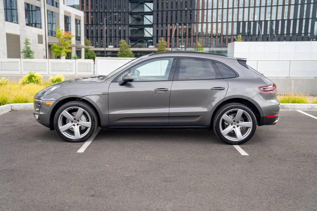 2017 Porsche Macan S - Image 2 of 5