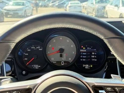 2017 Porsche Macan S - Image 12 of 19