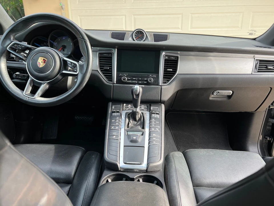 2017 Porsche Macan S - Image 9 of 19