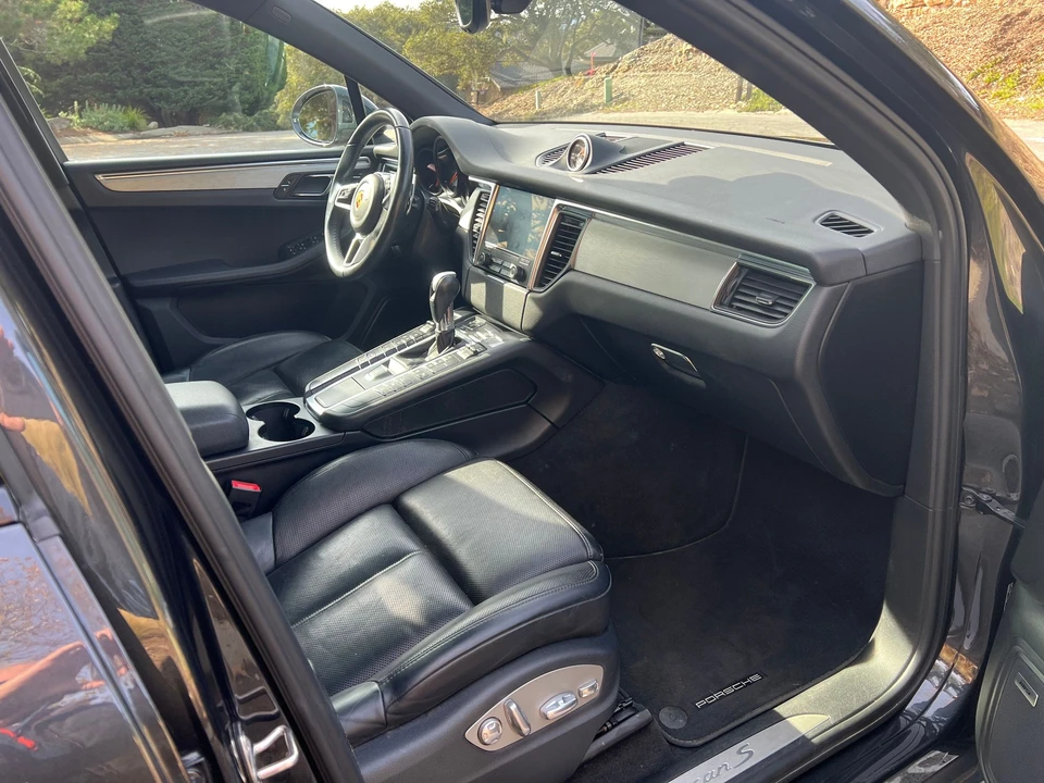 2017 Porsche Macan S - Image 14 of 19