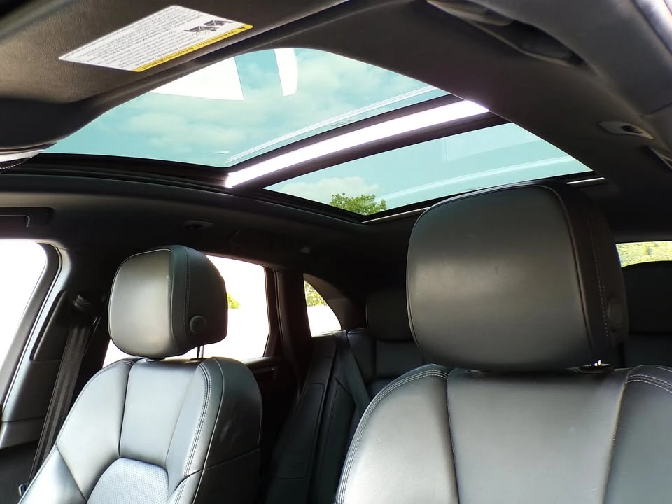 2017 Porsche Macan S - Image 18 of 20
