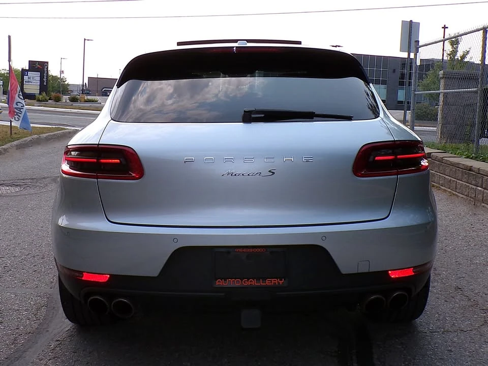 2017 Porsche Macan S - Image 10 of 20