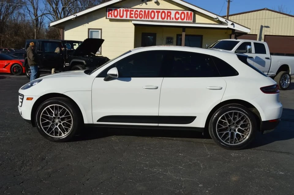2017 Porsche Macan - Image 3 of 20