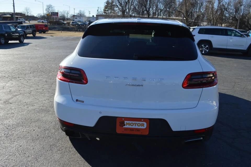 2017 Porsche Macan - Image 4 of 20