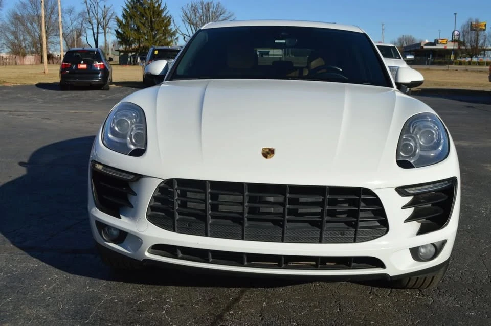 2017 Porsche Macan - Image 9 of 20