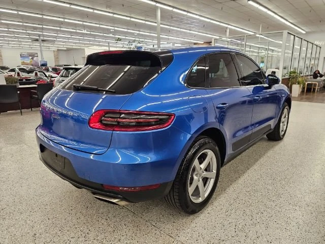2017 Porsche Macan - Image 4 of 10