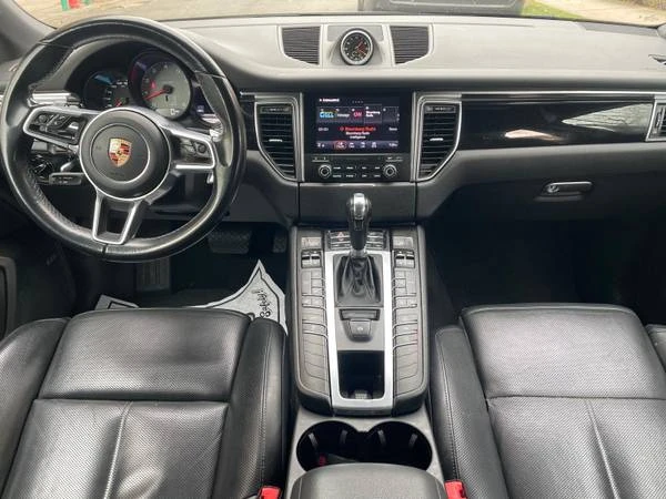 2017 Porsche Macan - Image 13 of 21