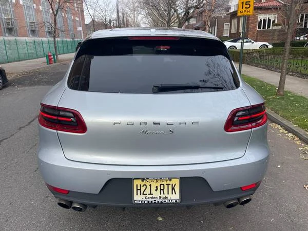 2017 Porsche Macan - Image 6 of 21