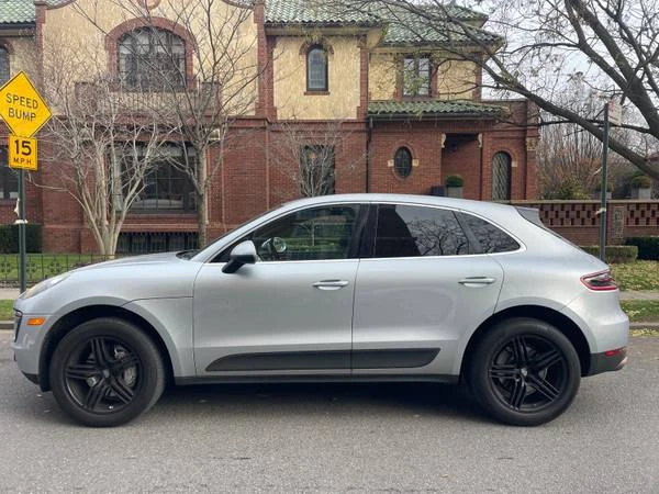 2017 Porsche Macan - Image 2 of 21