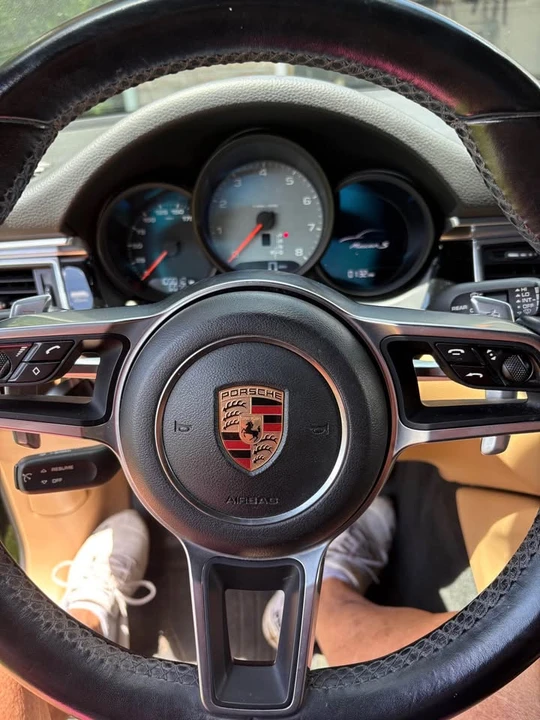 2017 Porsche Macan - Image 5 of 10