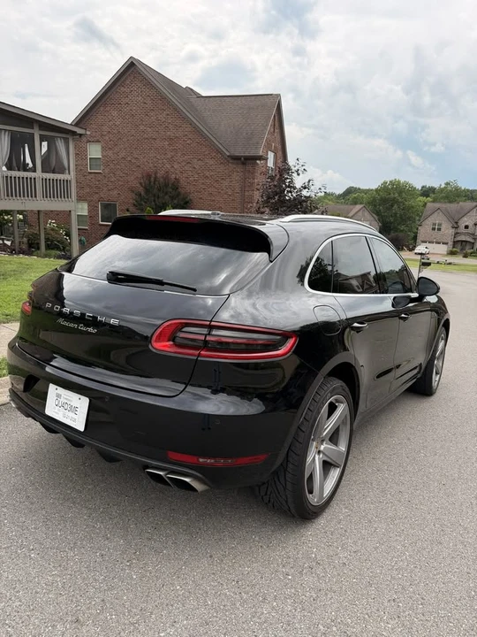 2017 Porsche Macan Turbo - Image 8 of 20