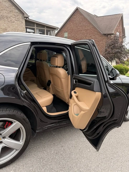2017 Porsche Macan Turbo - Image 11 of 20