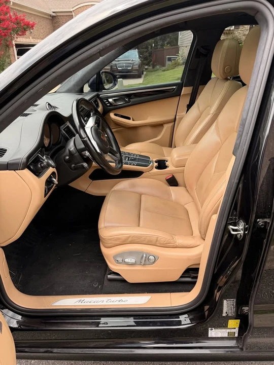 2017 Porsche Macan Turbo - Image 16 of 20