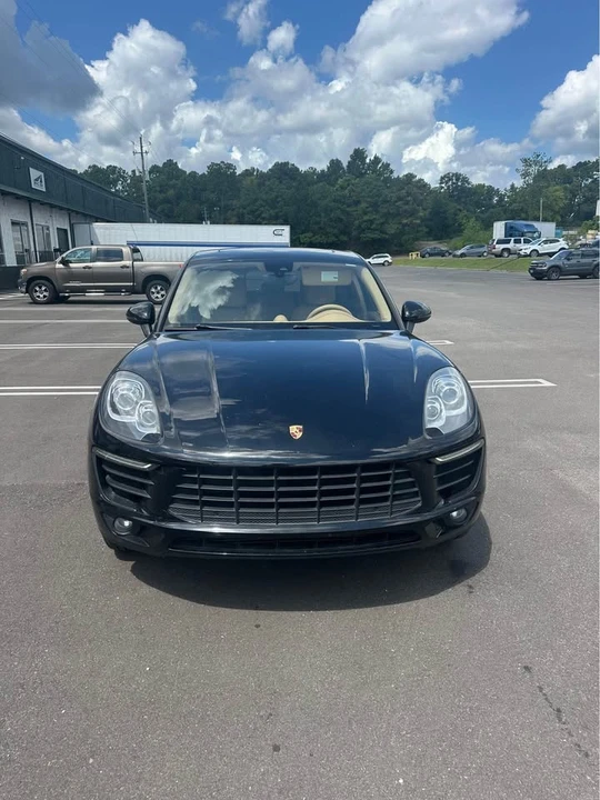 2017 Porsche Macan - Image 2 of 14