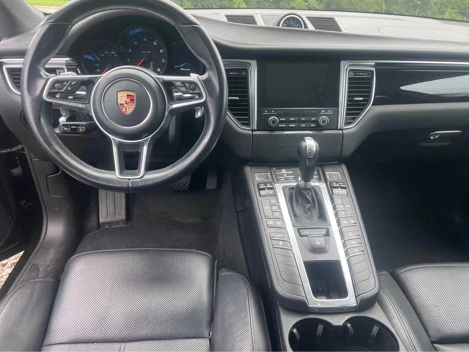 2017 Porsche Macan - Image 8 of 8