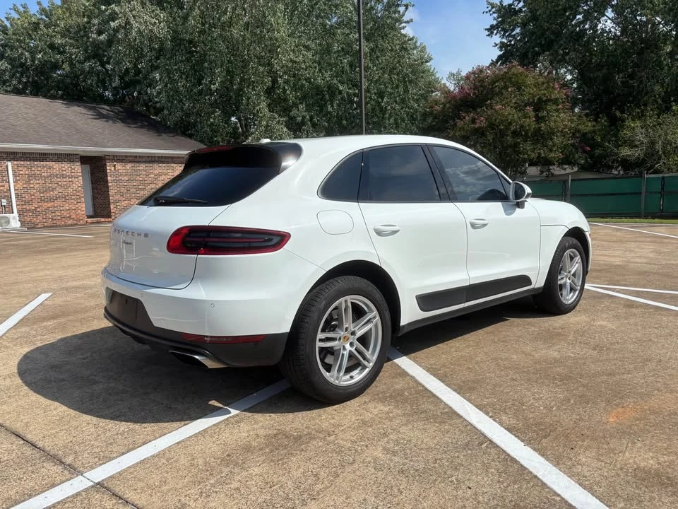2017 Porsche Macan - Image 3 of 14