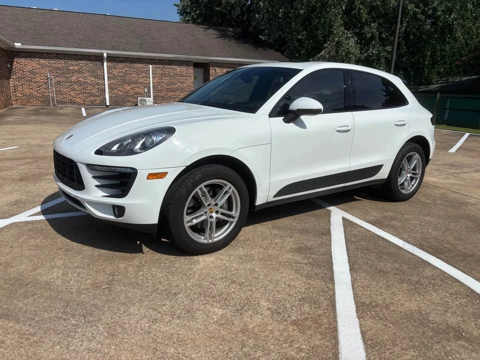 2017 Porsche Macan - Image 14 of 14