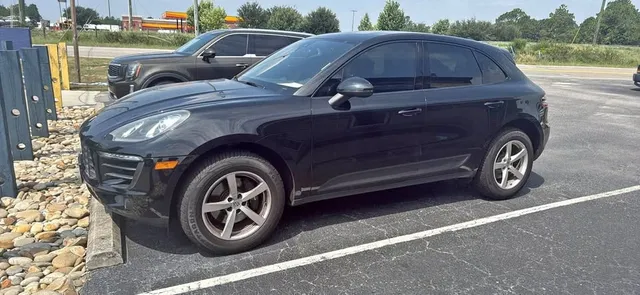 2017 Porsche Macan