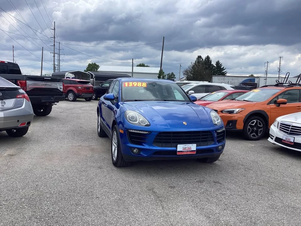 2017 Porsche Macan - Image 2 of 8