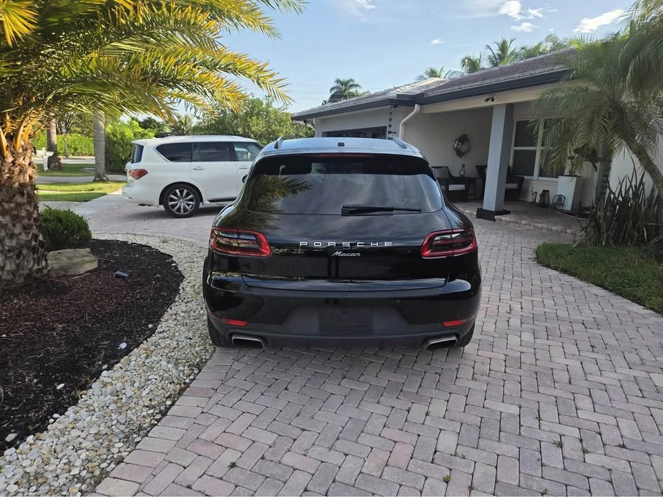 2017 Porsche Macan - Image 3 of 12