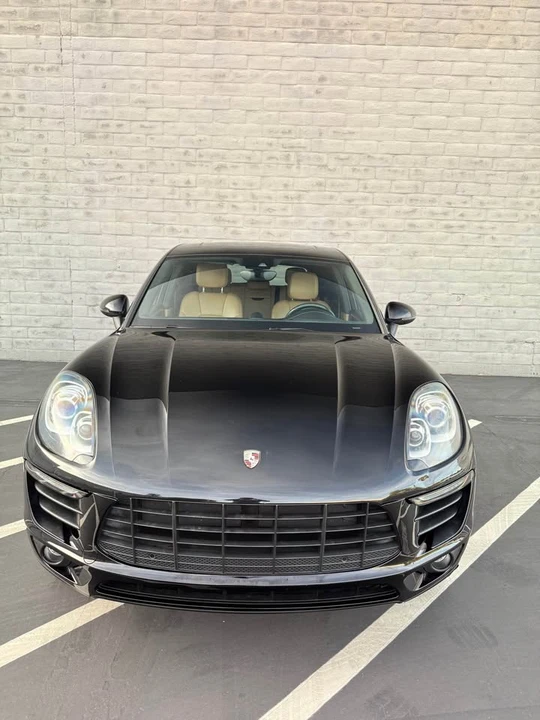 2017 Porsche Macan - Image 2 of 15