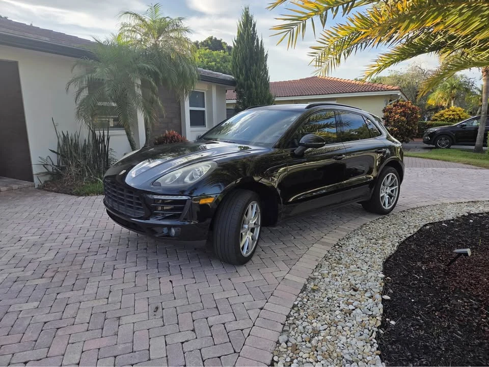 2017 Porsche Macan - Image 7 of 12