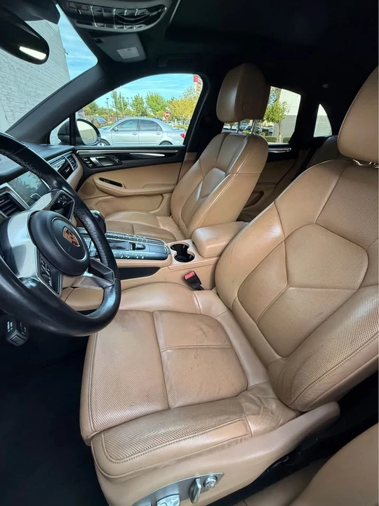 2017 Porsche Macan - Image 9 of 15