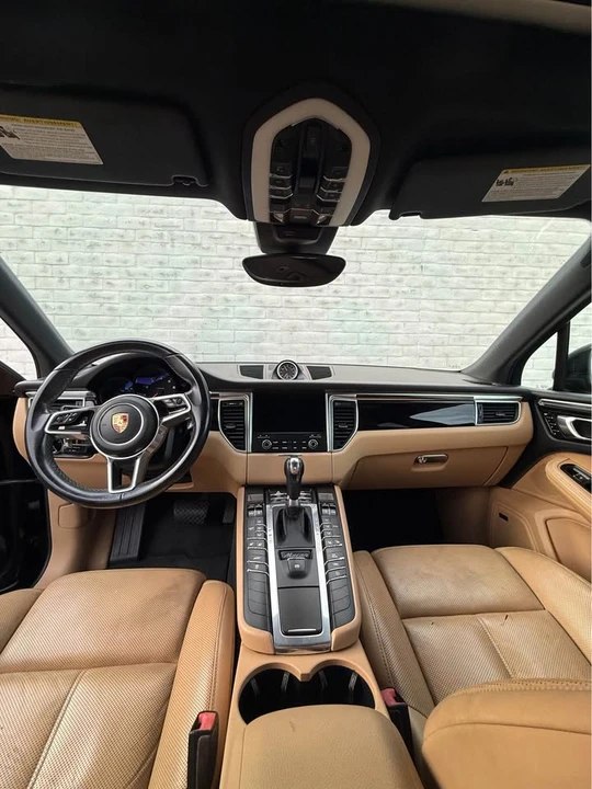 2017 Porsche Macan - Image 11 of 15