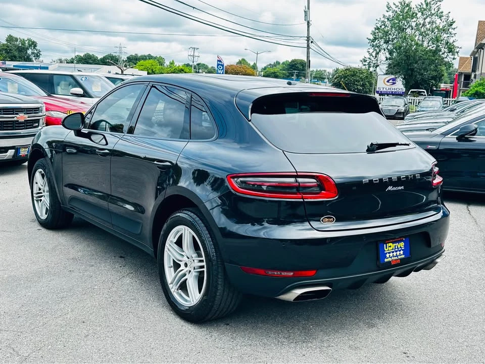 2017 Porsche Macan - Image 5 of 20